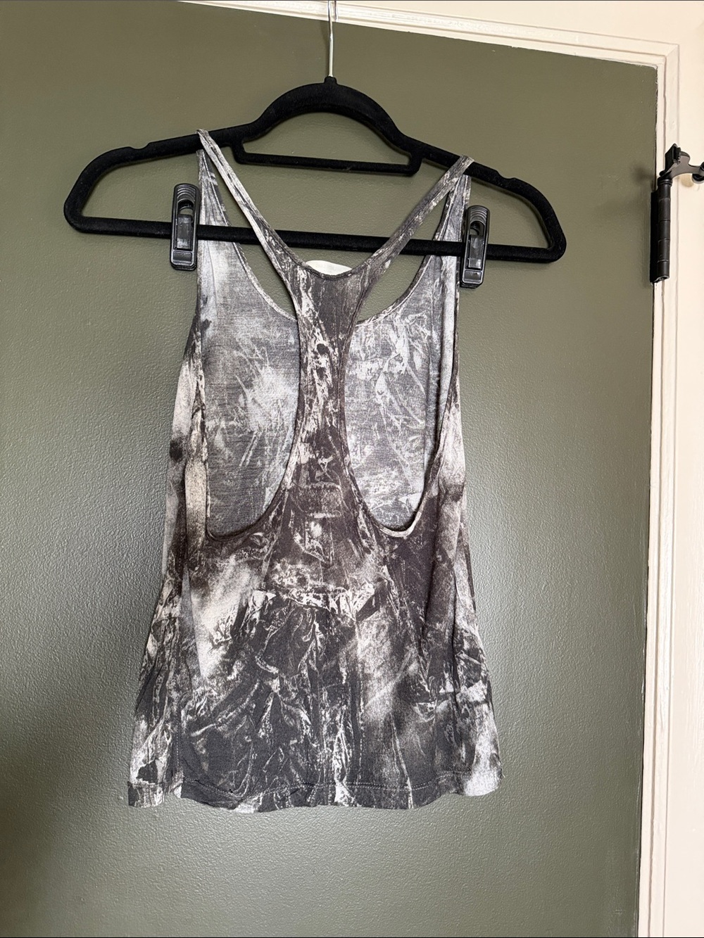 Helmut Lang Black & White Marble-Print Tank - Picture 5 of 9
